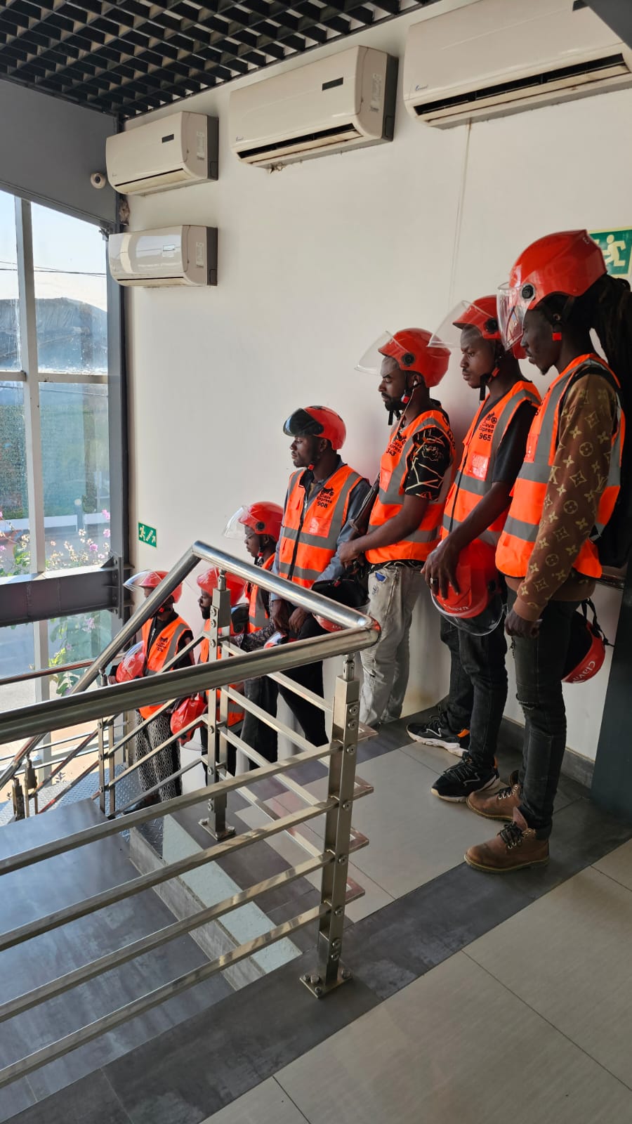 Motorista da Clava Express com equipamento de trabalho